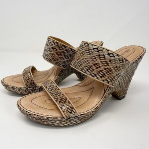 Born Crown women’s Skyler Terra Snake Print Wedge Sandals size 7